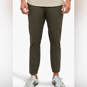 CUTS AO Jogger Pant Size L inseam 28.5”